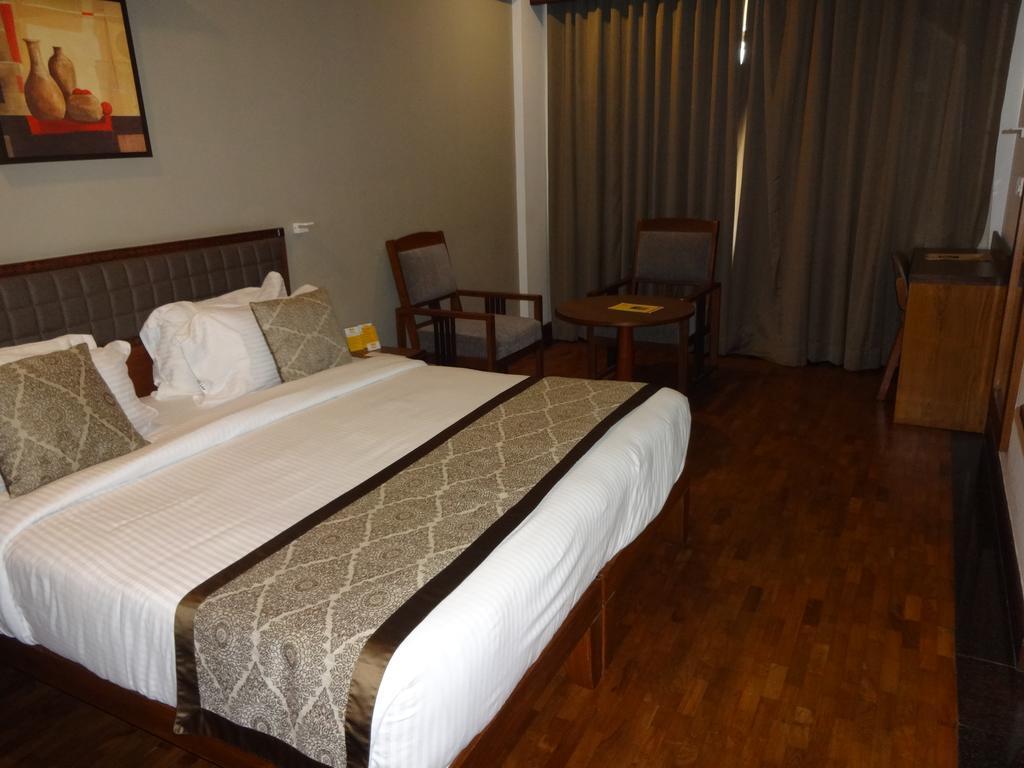 Keys Select By Lemon Tree Hotels, Malabar Gate, Кожикоде Экстерьер фото