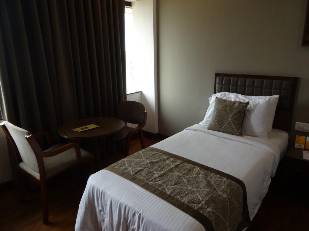 Keys Select By Lemon Tree Hotels, Malabar Gate, Кожикоде Экстерьер фото
